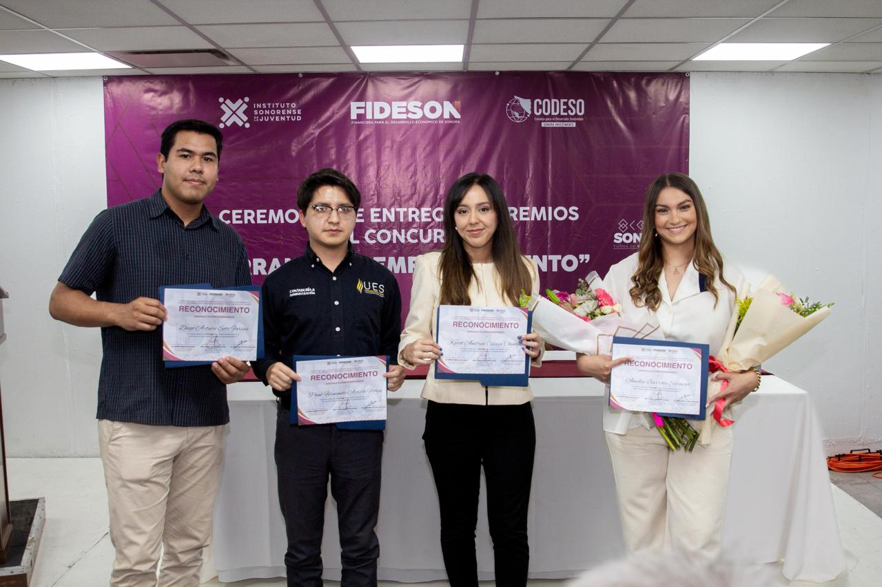 CEREMONIA DE PREMIACIÓN “ARRANCA TU EMPRENDIMIENTO”