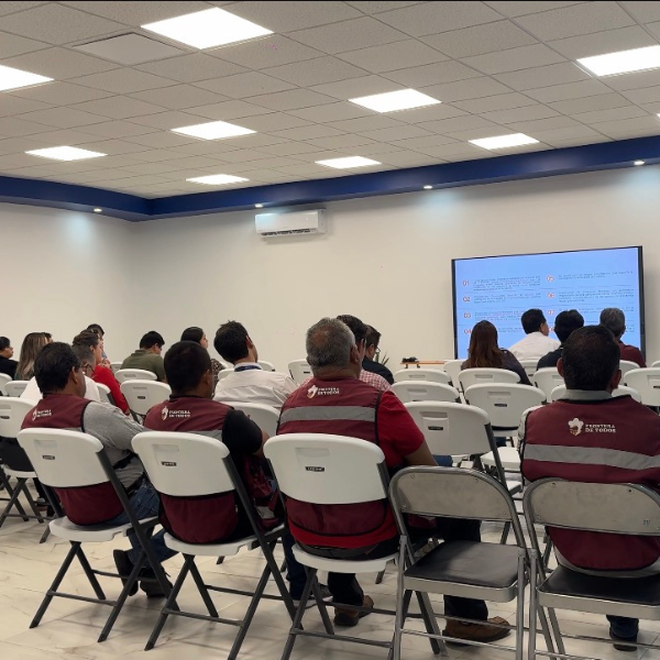 FIDESON realiza campaña PYMESonora en Nogales.
